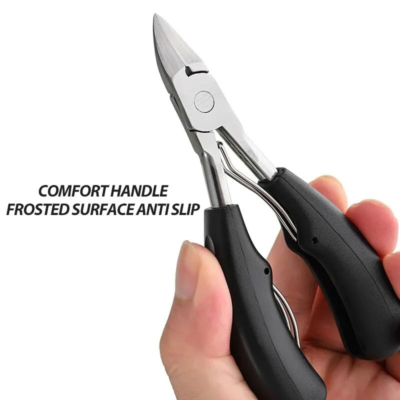 Professional nail clippers with wide-jaw, carbon steel blades, ergonomic grip for seniors' thick nails, in sleek black finish