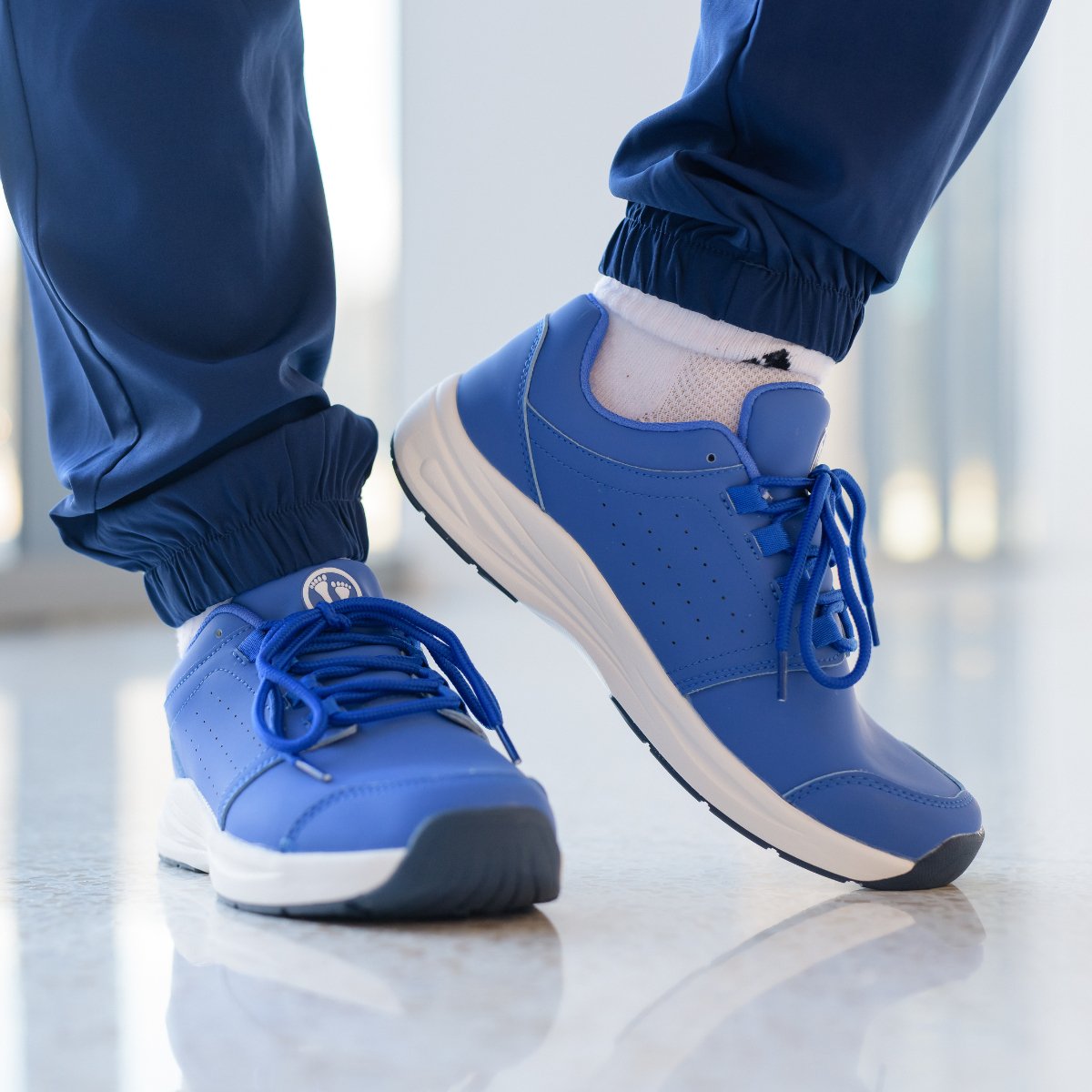 Women's ComfortWear Healthcare Work Shoes - Lexians