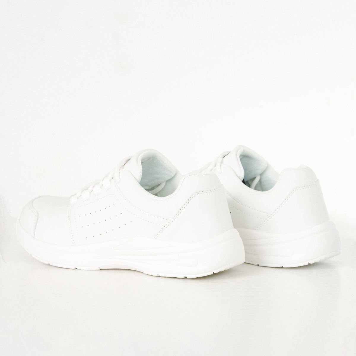 Women's ComfortWear Healthcare Work Shoes - Lexians