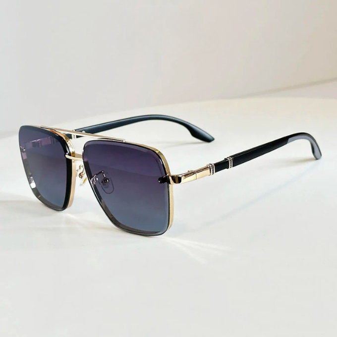 Protect your eyes with unisex square aviator sunglasses featuring gradient UV protection lenses and a sturdy metal frame.