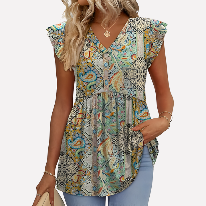 Versatile women's casual blouse, relaxed fit, ideal for everyday style, travel, or vacation comfort.
