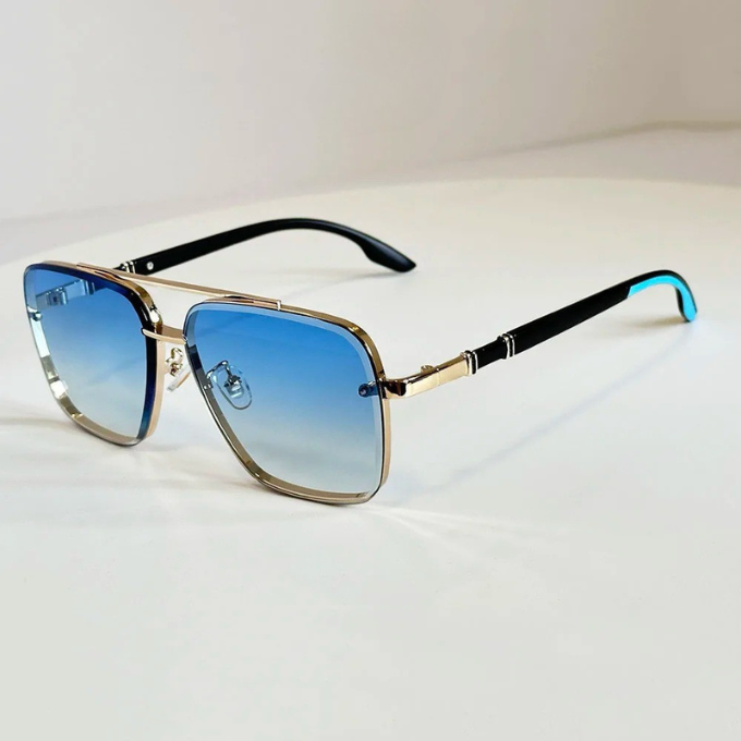 Stylish unisex square aviator sunglasses, a trendy fashion accessory with gradient lenses and a sleek metal frame.