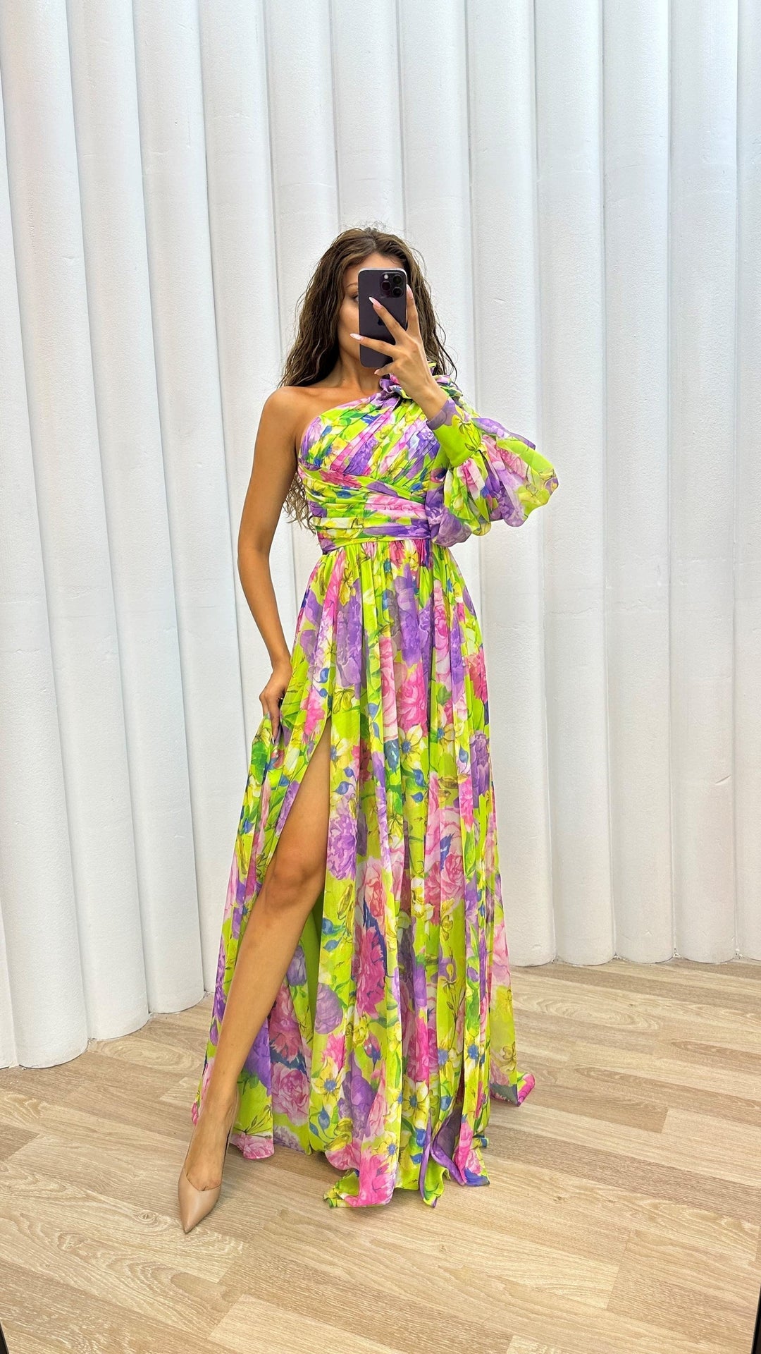 Beautiful women's elegant maxi dress, versatile for summer outings & formal special occasions. Flowy & chic.