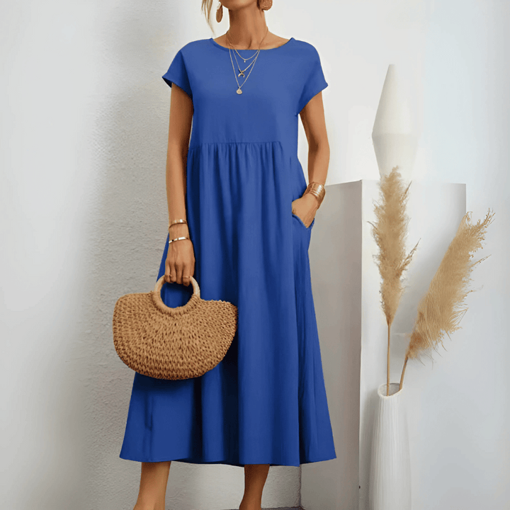 Lightweight flowy maxi dress for women, vintage style, perfect short-sleeve pullover for a cool summer outfit.