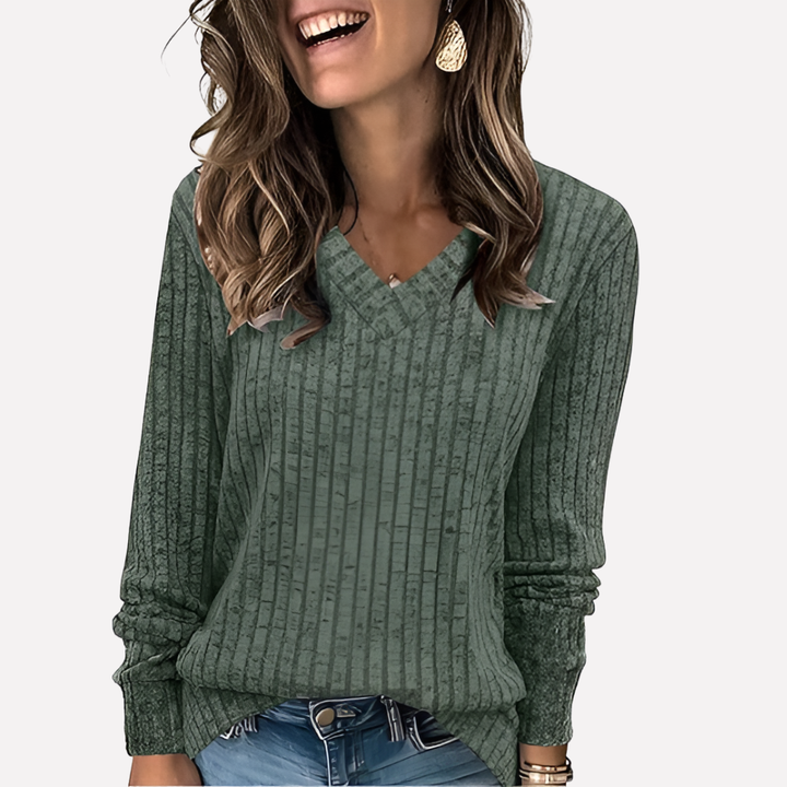 Stylish women's v-neck long sleeve tunic, a relaxed fit top for fall fashion and everyday comfort.