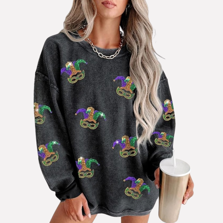 Close-up texture of women's ultra-comfort oversized crewneck sweatshirt, highlighting its soft, cozy fabric.