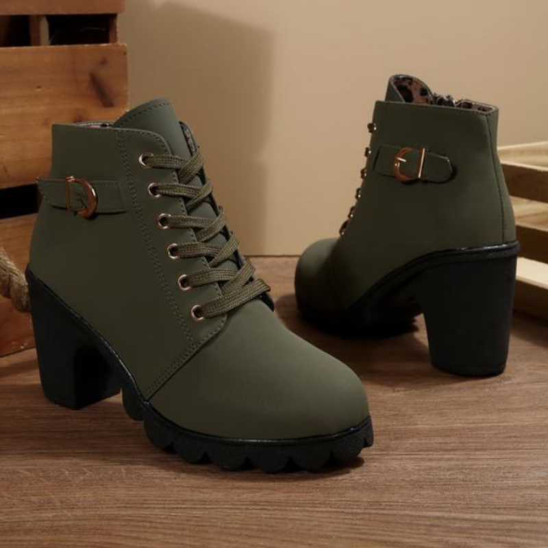 Chic women's lace-up chunky ankle boots with a sturdy heel, a must-have for modern fashion.