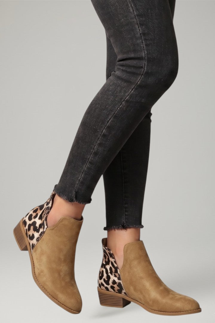 Modern women's side zipper ankle boots, featuring a chic low heel, perfect for autumn & winter fashion.