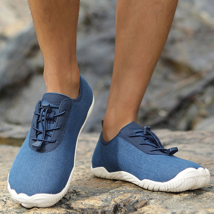 Unisex barefoot sports shoes with non-slip sole for natural movement.