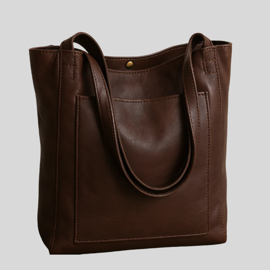 Chic women's everyday tote bag. Elegant design with a comfortable adjustable strap, ideal for a modern woman.