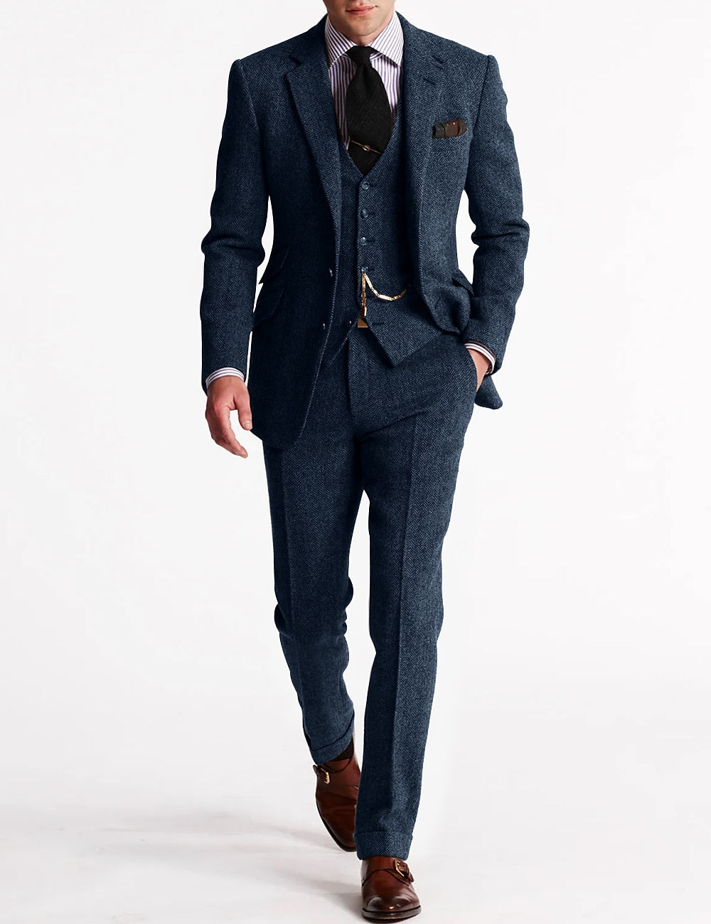 Stylish men's three-piece suit, ideal for professional wear, business meetings, or an elegant wedding guest outfit. Classic.