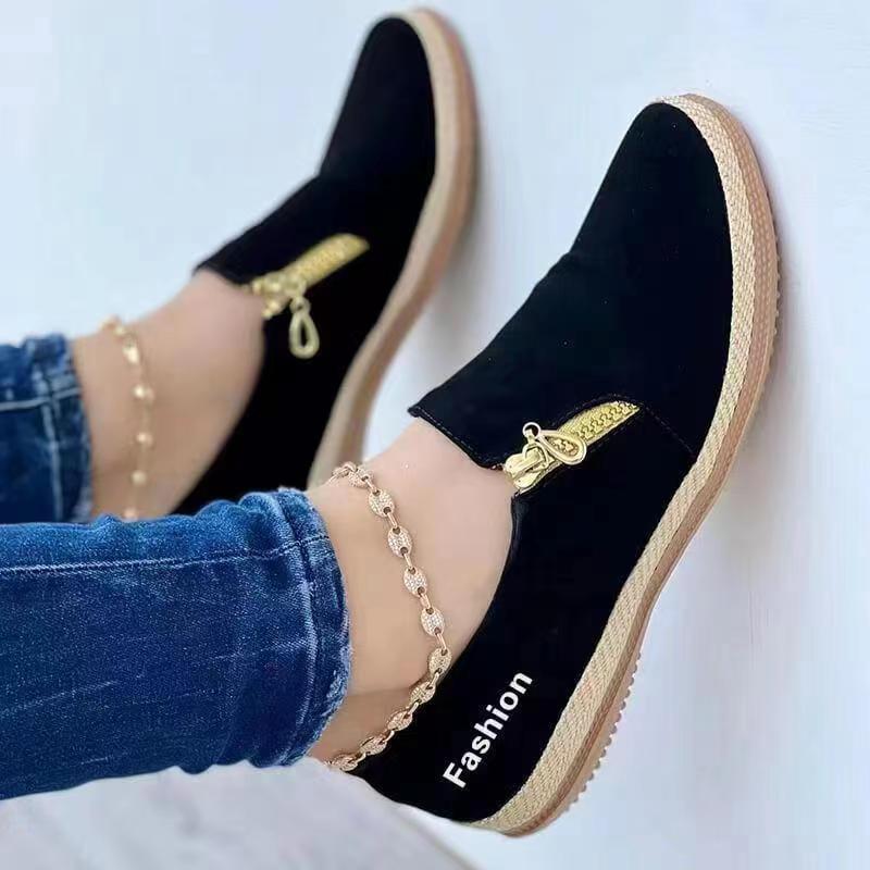 Lina women's comfortable slip-on sneakers for easy everyday wear. Ideal casual footwear with foot comfort.