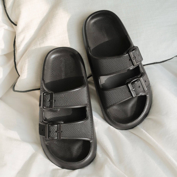Lightweight unisex pillow slides, perfect for ultimate comfort, featuring a soft sole, ideal as pool, beach, or casual slippers.