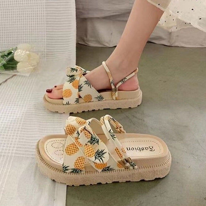 Casual women's summer sandals, comfortable for daily wear, beach outings, and vacation essentials.