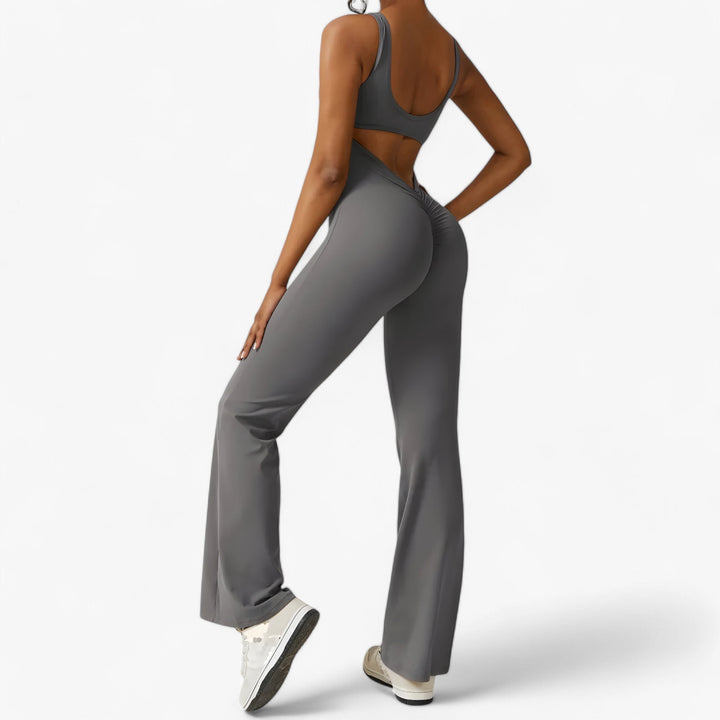 Flowy Amélie women's jumpsuit, providing elegant comfort for summer and casual wear.