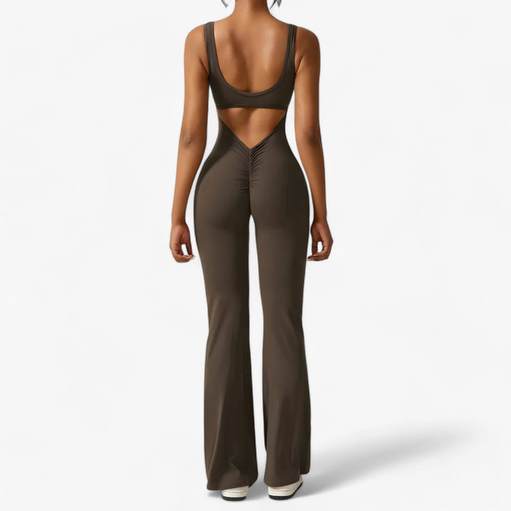 Stylish Amélie women's jumpsuit, perfect for comfort & elegance in one versatile piece.