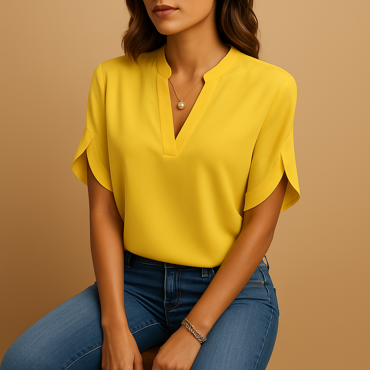 Sophisticated flowy women's blouse with a relaxed fit, perfect for everyday chic & versatile wear.