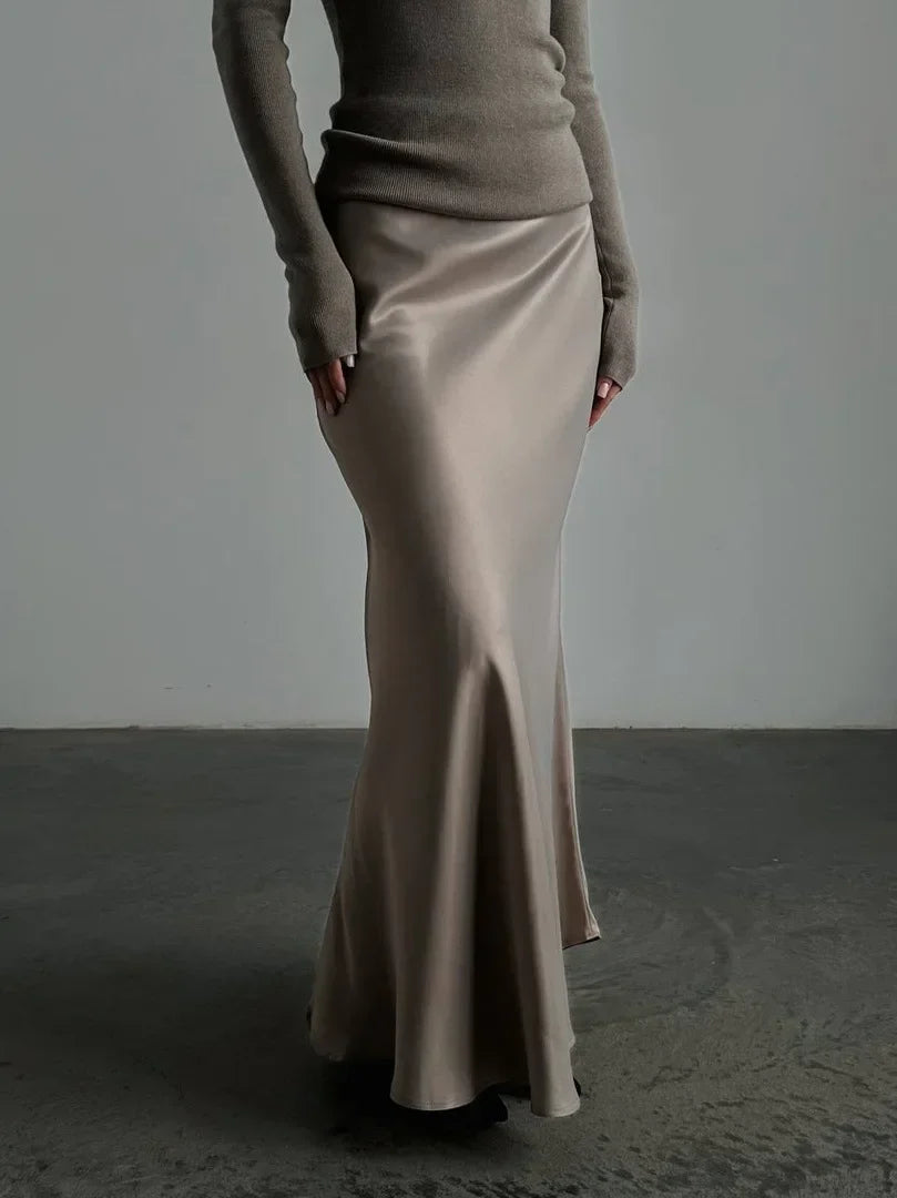 Chic high-waisted fishtail long skirt, ideal for women's evening formal events.