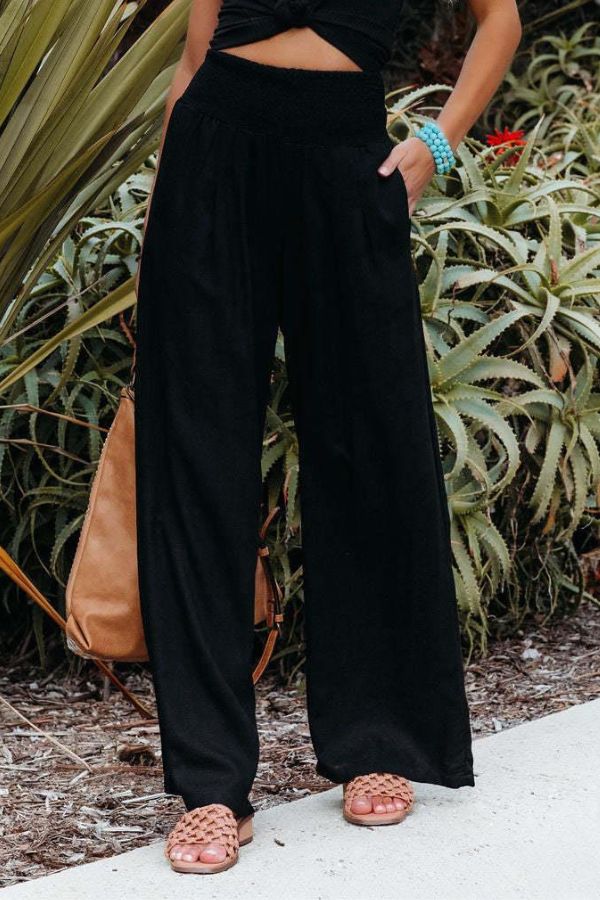 Women's comfortable boho palazzo pants, perfect wide-leg trousers for a stylish summer vacation.