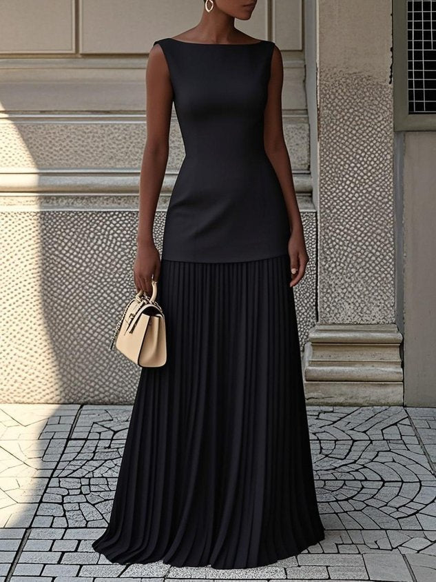 Graceful women's pleated maxi dress with boat-neck, a sophisticated choice for formal wear & parties.