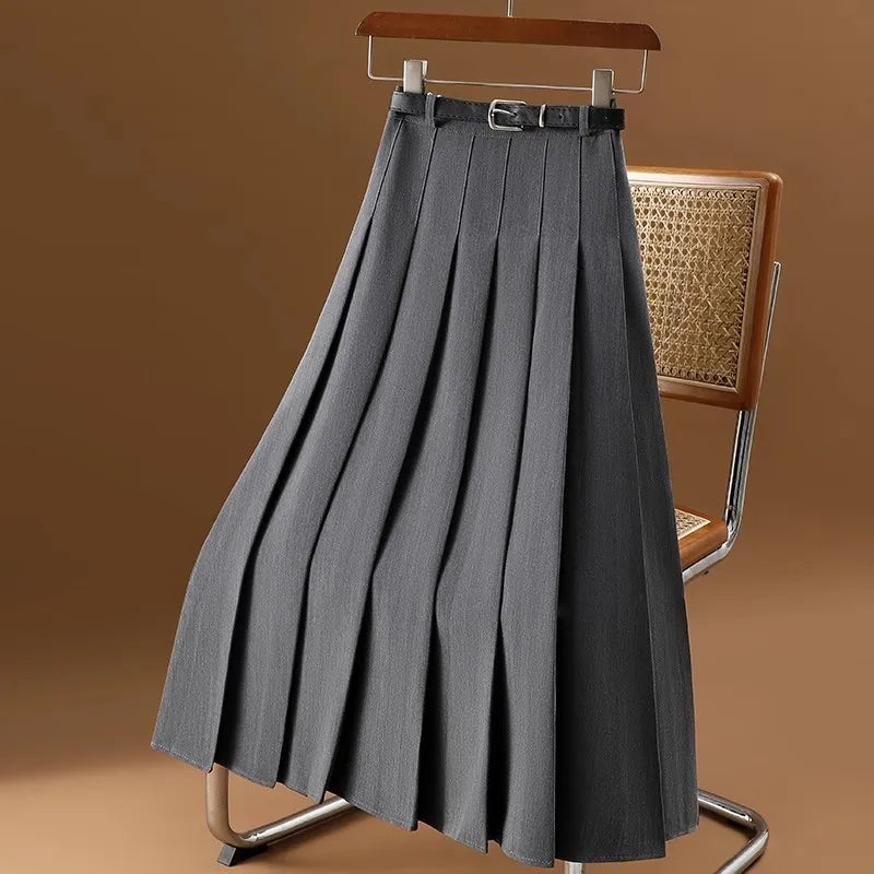 Casual yet chic women's midi skirt featuring fine pleats and a stylish belt, ideal for everyday wear.