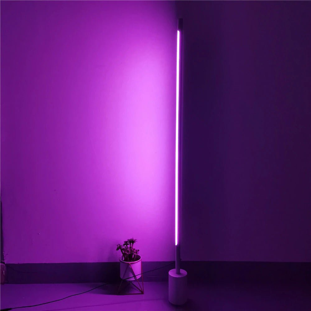 Innovative Meridian Corner Lamp with RGBIC Technology - Lexians