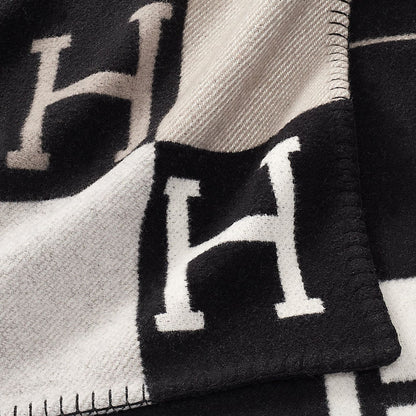 Luxury Cashmere Wool Blanket for Home Decoration - Lexians