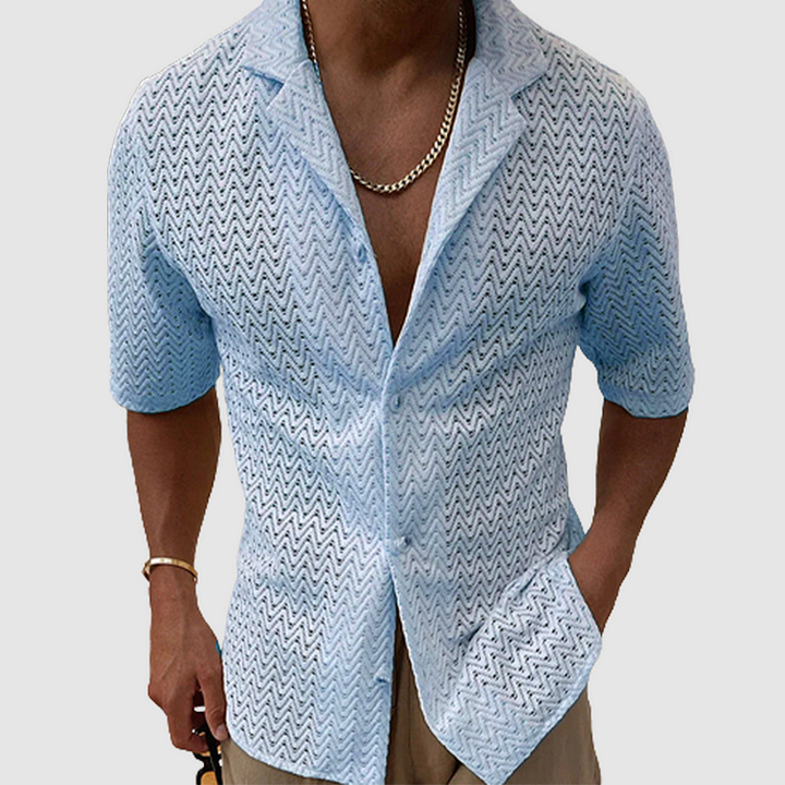 Casual men's short sleeve leisure shirt with an open-weave design, ideal for summer fashion and relaxed fit.