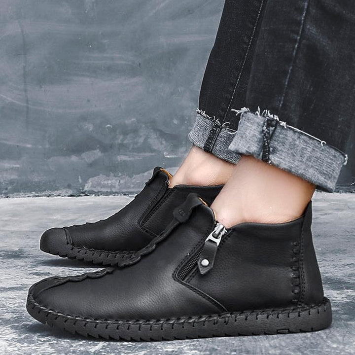 Men's casual leather ankle boots, ideal for everyday use, with orthopedic features