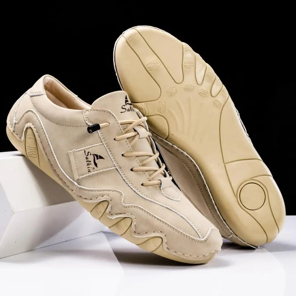Comfortable men's lace-up everyday shoes, stylish low-top sneakers for casual wear.