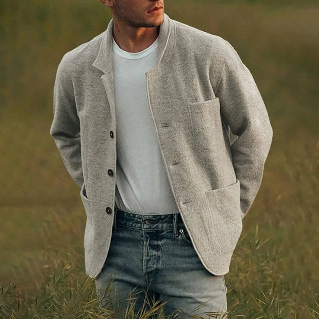 Josua men's blazer, patch pockets, versatile. A lightly structured jacket for smart casual fashion.