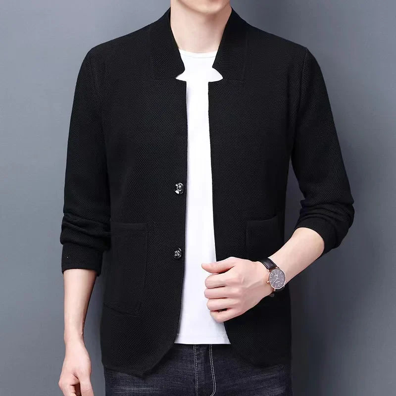 Tailored men's cardigan blazer, ideal for layering and versatile men's fashion, light fabric.