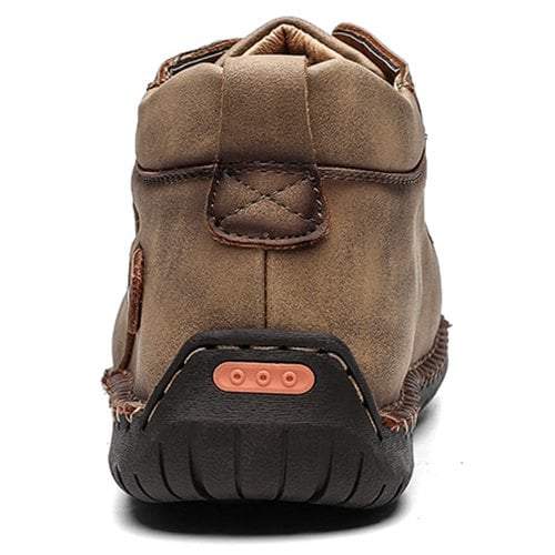 Breathable men's large size footwear, leather, casual outdoor style, slip-resistant