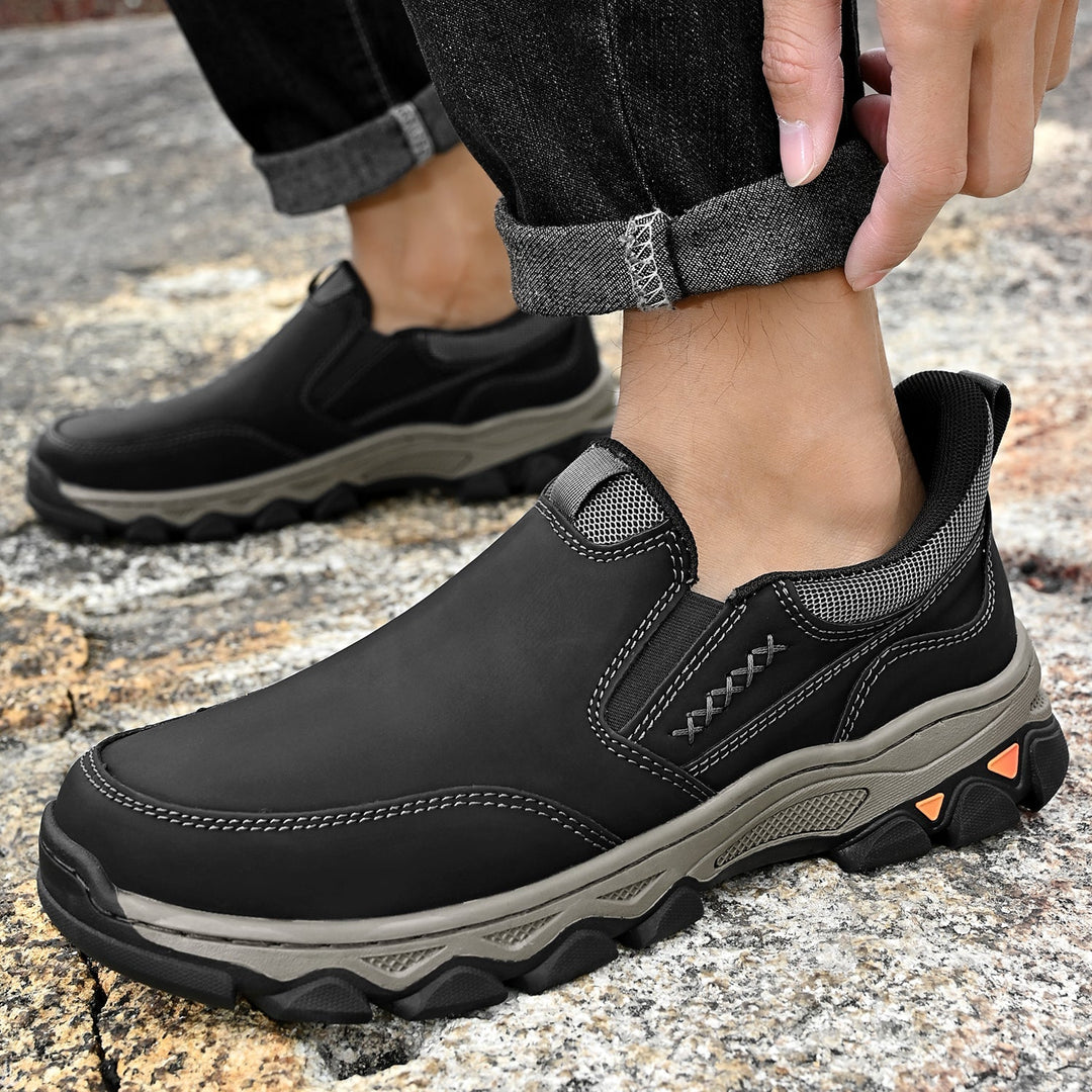 Men's slip-on walking shoes made from premium leather, a comfortable choice
