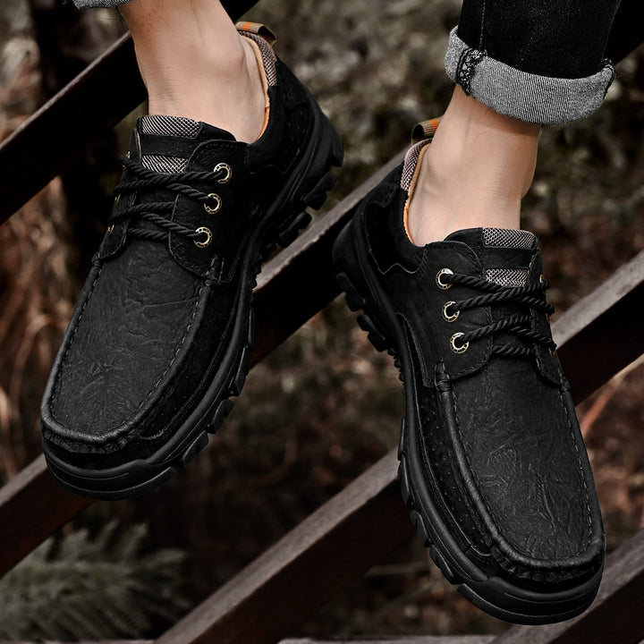 Outdoor footwear: Men's orthopedic comfort boots, waterproof leather, and strong laces