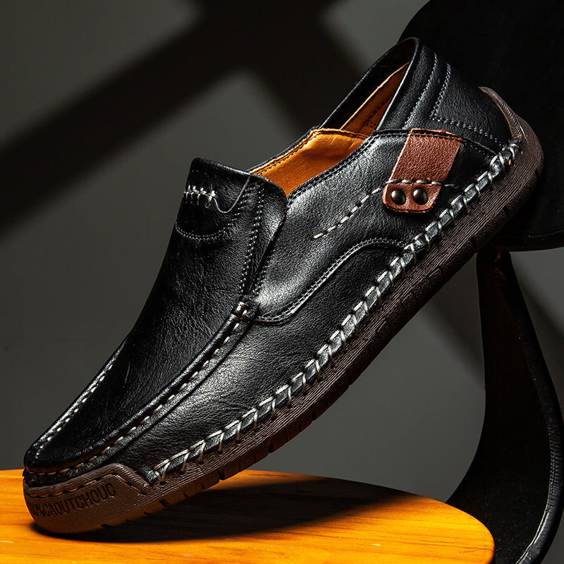 Comfortable men's hand-stitched leather shoes with orthopedic features for improved foot health