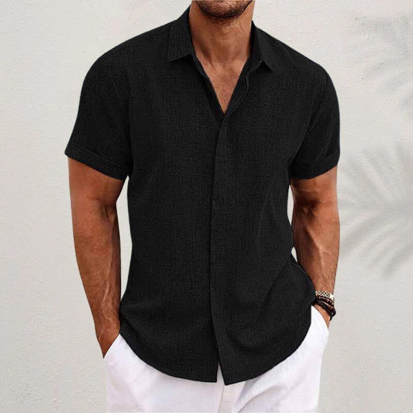 Stylish men's casual summer shirt, short sleeve button-down with spread collar for beachwear fashion.