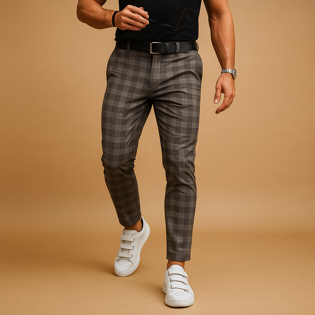 Versatile men's stylish checkered bottoms, perfect for a smart casual look or relaxed everyday fashion.