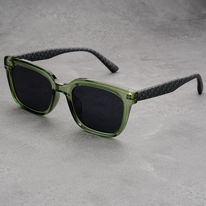 Men's stylish square frame sunglasses with UV protection, perfect for outdoor fashion and sun safety.