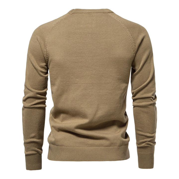Men's casual yet stylish crewneck sweater, featuring a unique waffle knit design and long sleeves