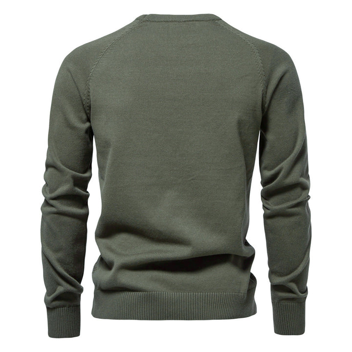 Men's comfortable and stylish waffle knit crewneck sweater, a must-have for casual wardrobes