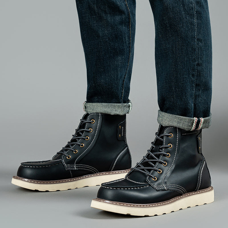 Men's waterproof casual brown chukka boots, providing excellent ankle support and a classic look.