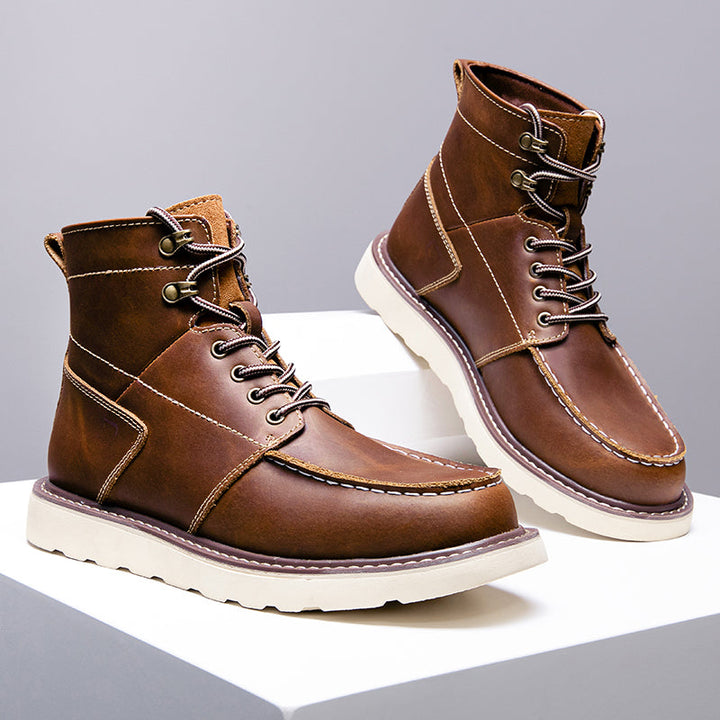 Men's waterproof casual chukka boots in black, offering a timeless design and practical functionality.