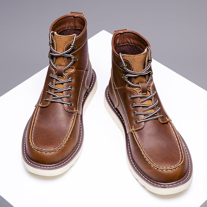 Men's black outdoor chukka boots, waterproof and designed for maximum grip on casual terrains.