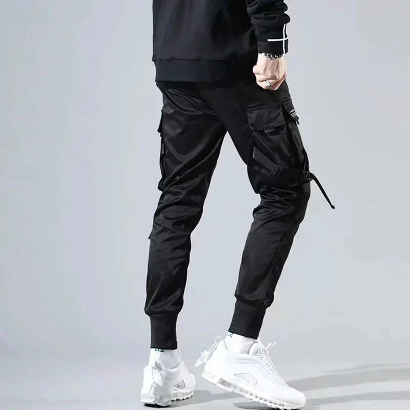 Practical men's utility cargo pants, perfect for hip-hop fashion, streetwear & outdoor use.