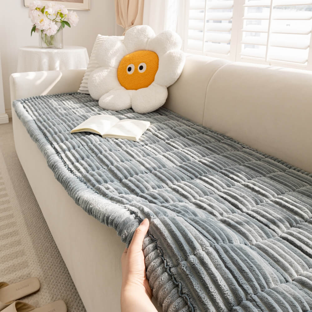 Non - Slip Pet Couch Cover with Soft Flannel Finish - Lexians