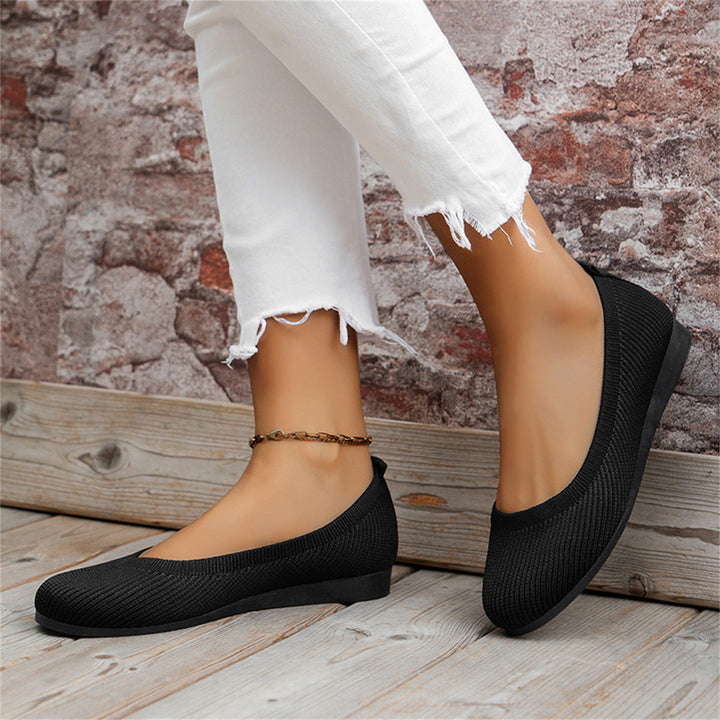 Elegant women's summer comfort ballerinas with orthopedic support, ideal for stylish daily walking.