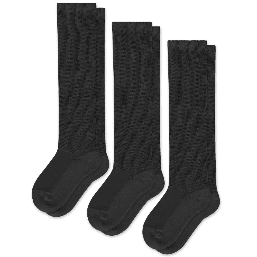 Detail shot of the seamless toe construction on a black unisex health sock.