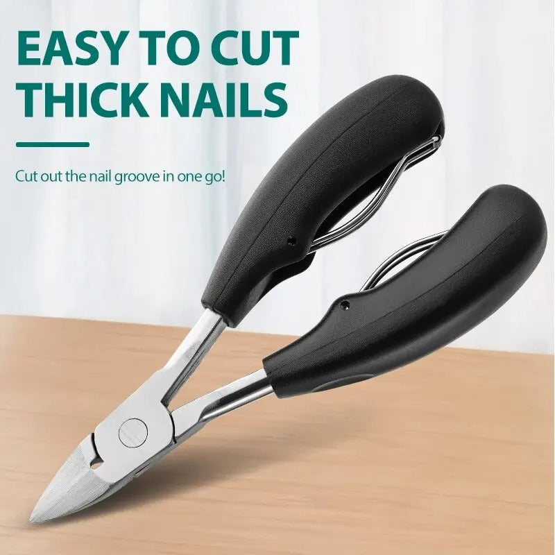 Professional nail clippers with wide-jaw, carbon steel blades, ergonomic grip for seniors' thick nails, in sleek black finish