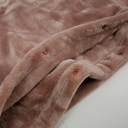"Soft flannel cordless electric heated blanket in pink, USB powered for warmth on demand, perfect for chilly nights."